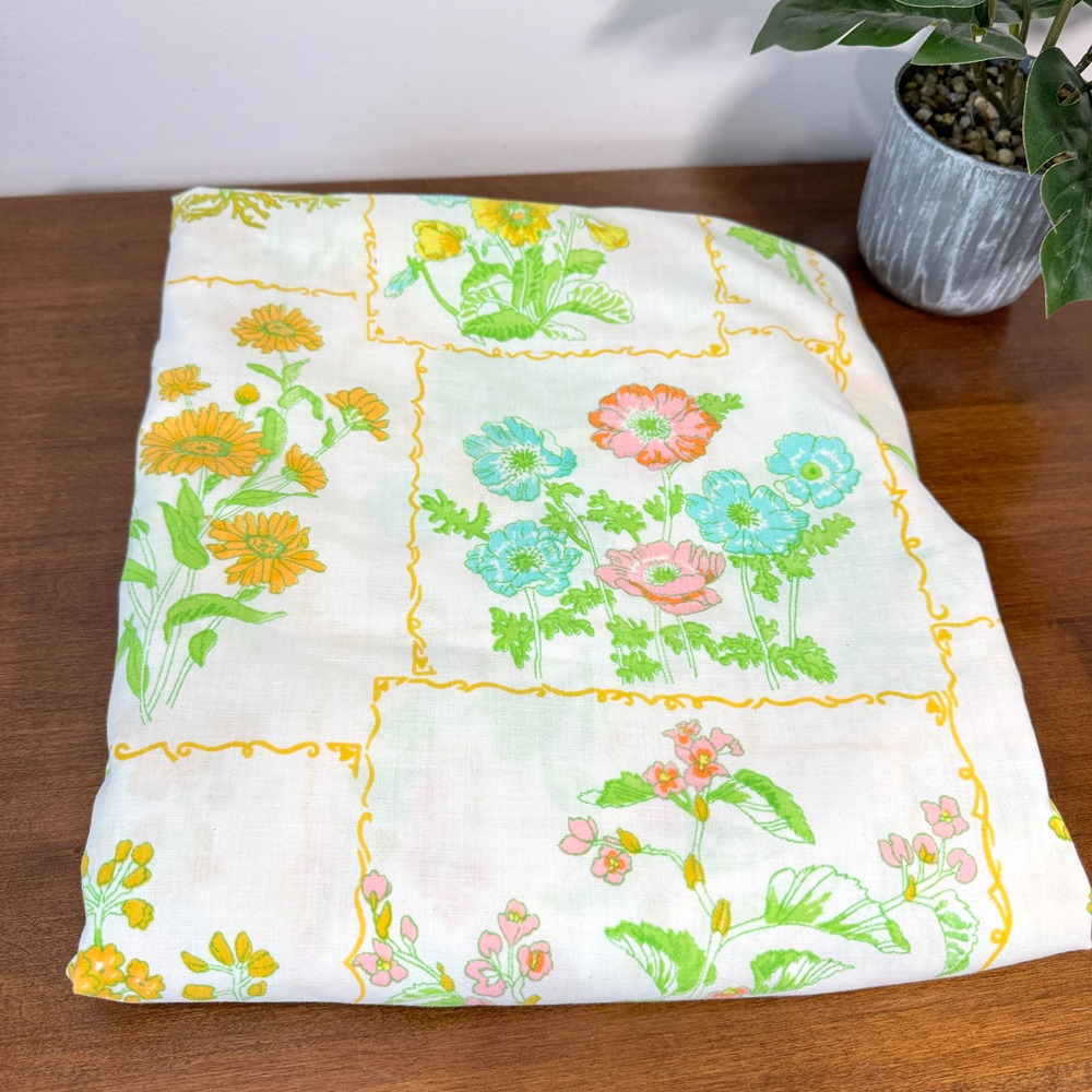 Vintage Cannon Monticello Full Flat Sheet Floral Botanical Cottagecore No Iron
